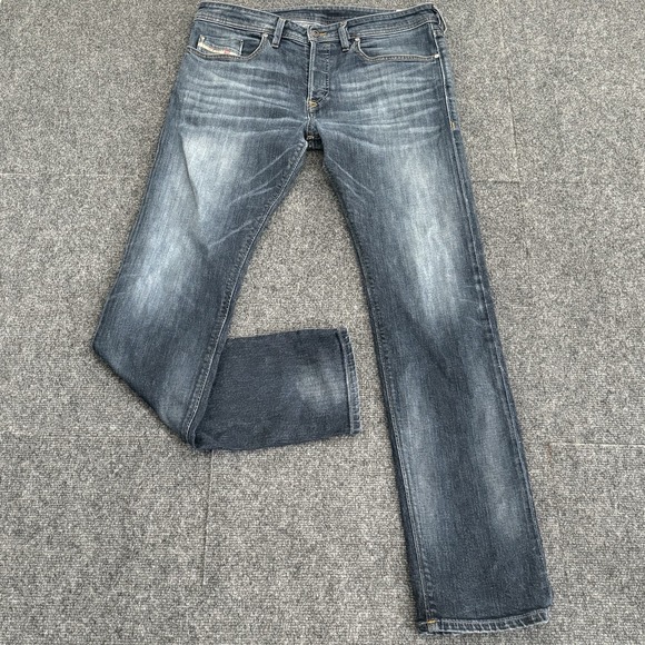 Diesel Buster Jeans Mens Fits 34x33* Blue Regular Tapered Denim Casual Whiskers